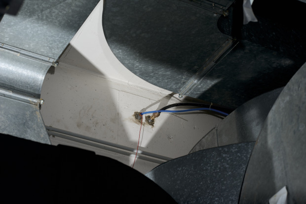 BELOW THE BEACH, Lotte Linder & Till Steinbrenner