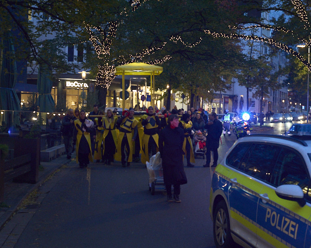 WHAT´S THIS GOT TO DO WITH ME?, Lotte Linder & Till Steinbrenner